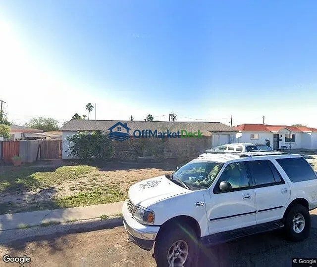 Off-market house in Phoenix, Arizona — 4 beds, 1.5 baths, $259,000