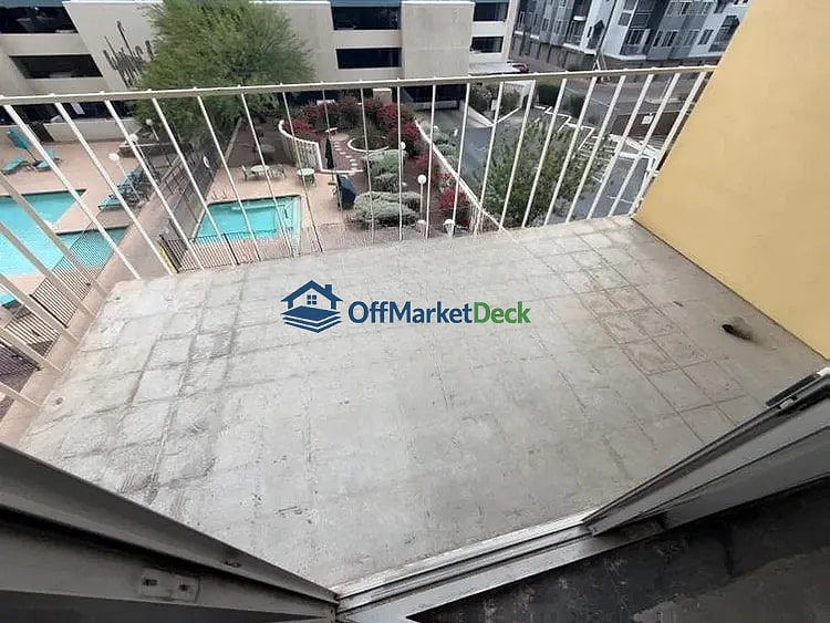 Off-market house in Phoenix, Arizona — 1 bed, 1 bath, $165,000 — photo 7 of 8