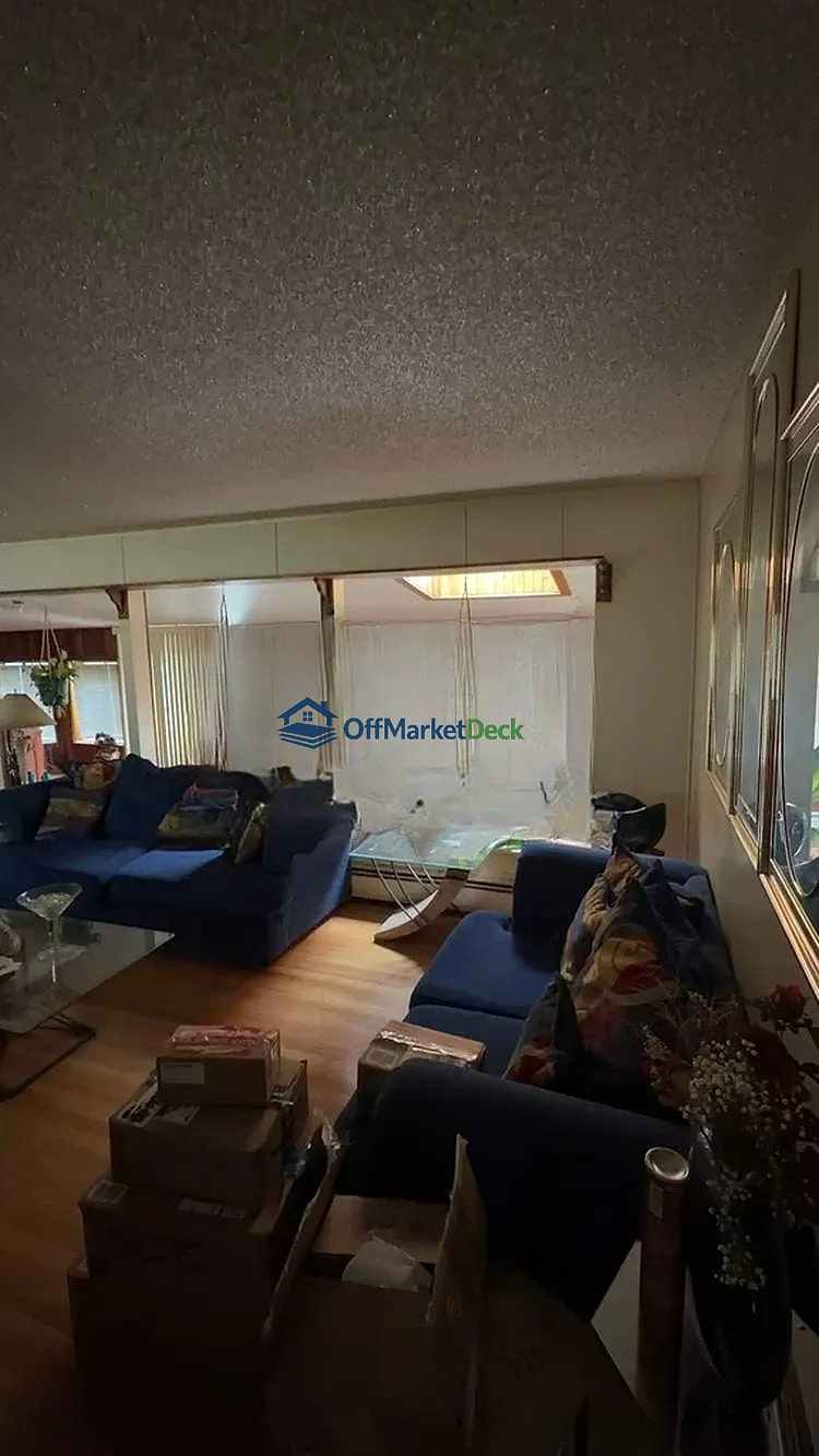 Off-market house in Denver, Colorado — 5 beds, 3 baths, $636,900 — photo 8 of 8