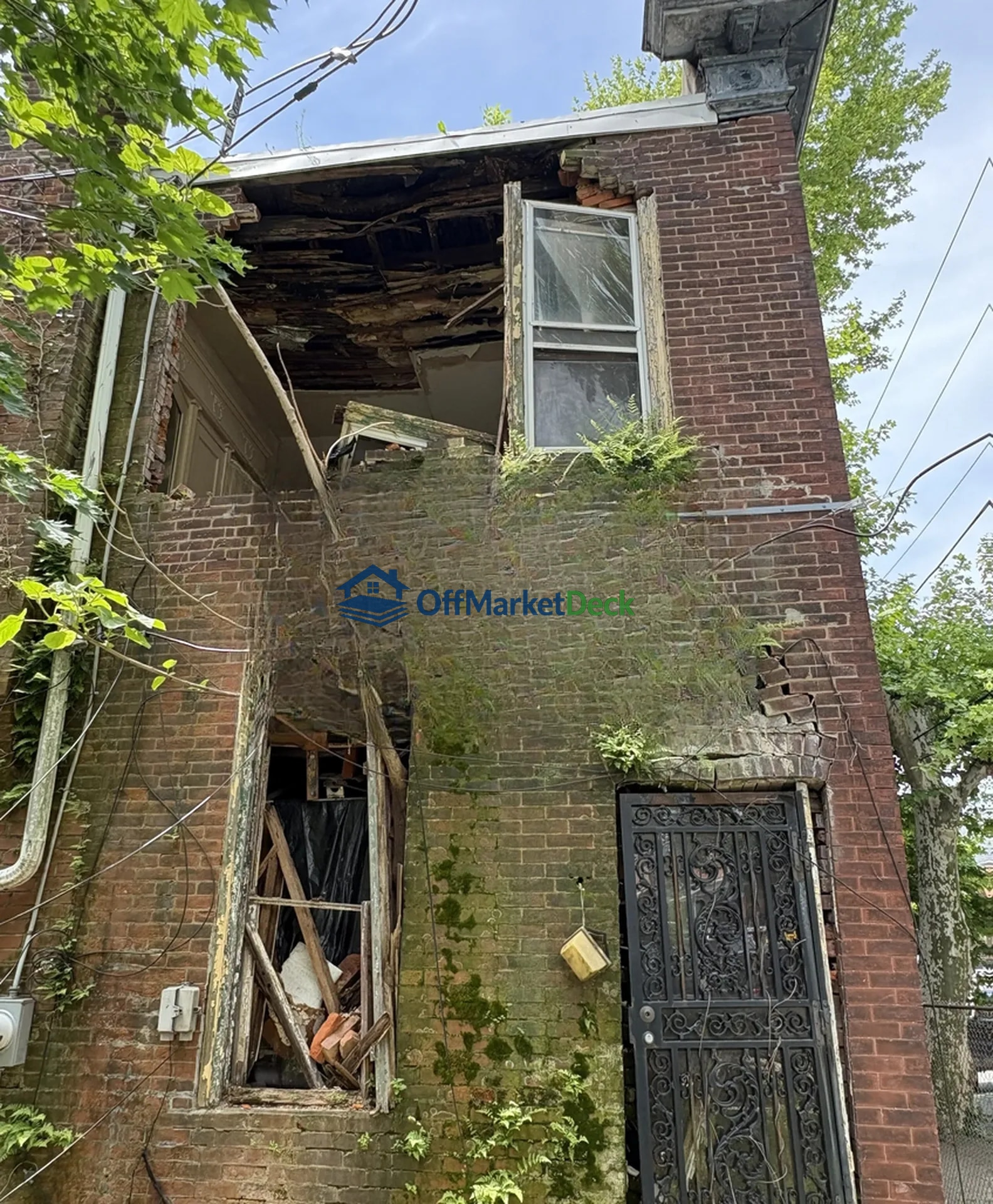 Off-market house in Philadelphia, Pennsylvania — 4 beds, 1.5 baths, $84,000 — photo 2 of 4