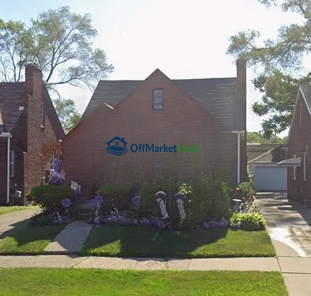 Off-market house in Detroit, Michigan — 3 beds, 1 bath, $115,000 — photo 3 of 3