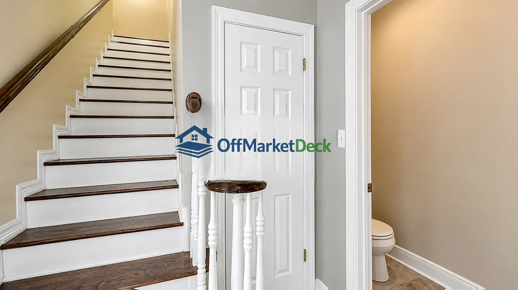 Off-market house in Gulfport, Mississippi — 5 beds, 4.5 baths, $329,000 — photo 3 of 8