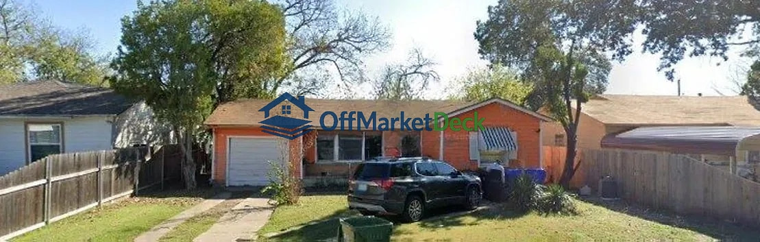 Off-market house in Waco, Texas — 2 beds, 1 bath, $85,997 — photo 2 of 3