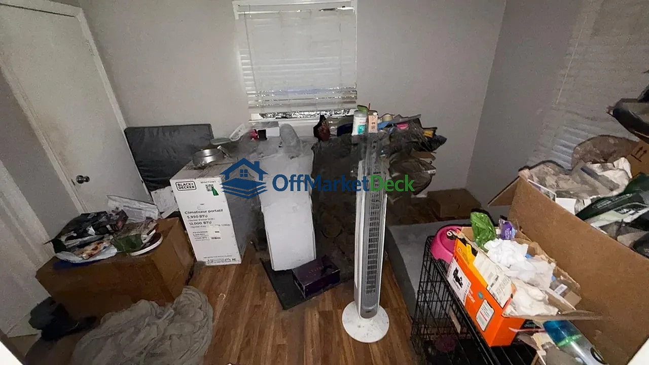 Off-market house in Florissant, Missouri — 3 beds, 1 bath, $87,900 — photo 8 of 8