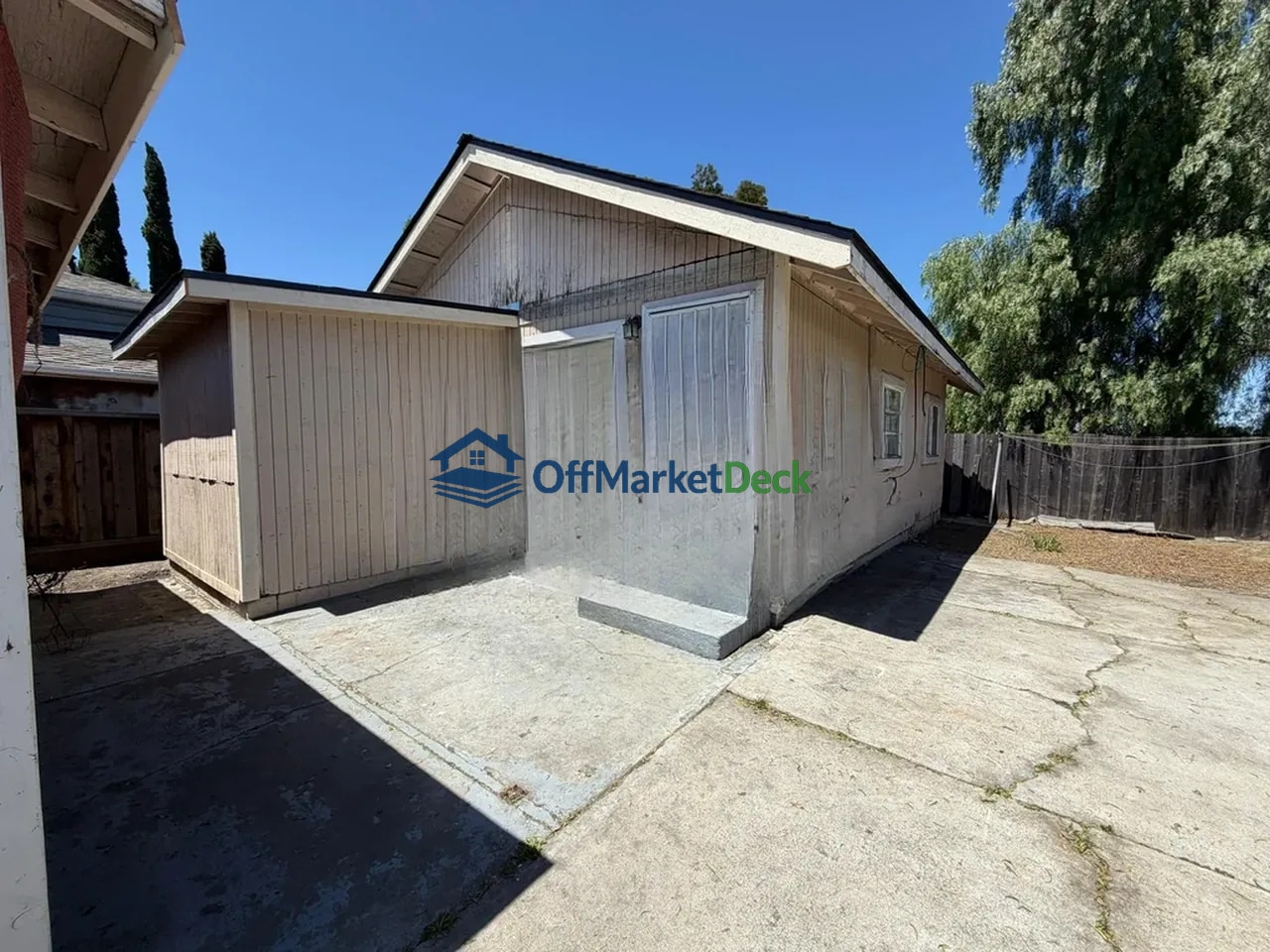 Off-market house in San Jose, California — 4 beds, 2 baths, $699,900 — photo 5 of 8