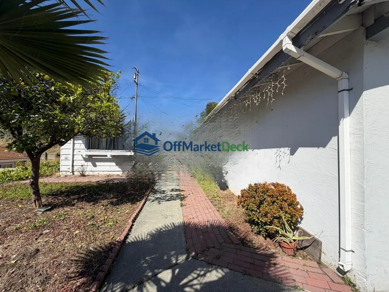 Off-market house in San Jose, California — 3 beds, 2 baths, $849,900 — photo 3 of 8