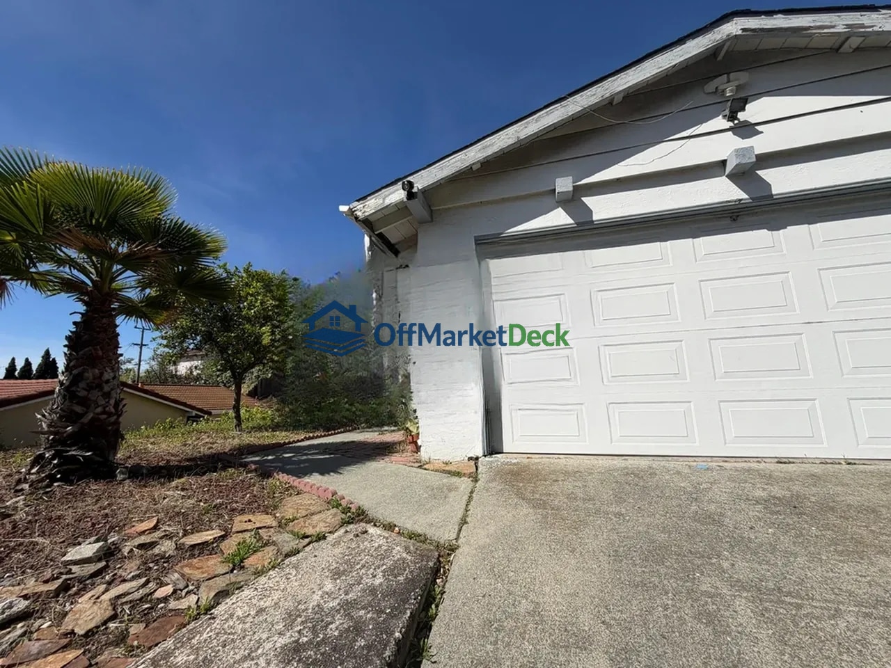 Off-market house in San Jose, California — 3 beds, 2 baths, $849,900 — photo 2 of 8