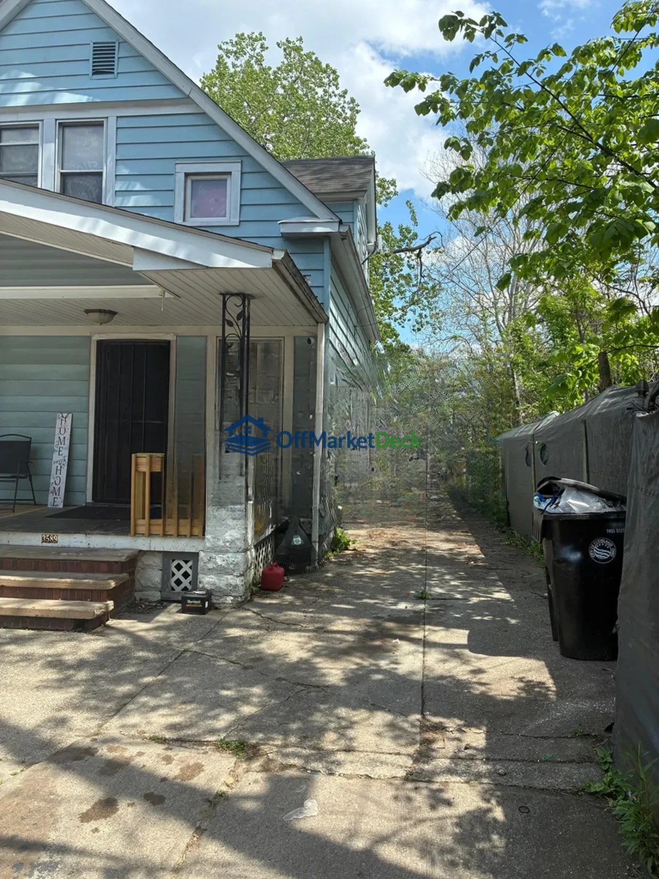 Off-market house in Cleveland, Ohio — 4 beds, 1.5 baths, $69,900 — photo 5 of 8