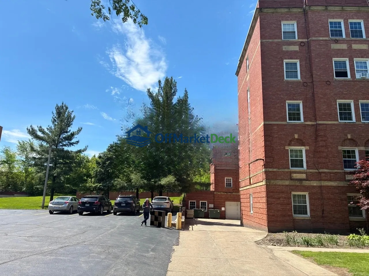 Off-market townhome in Shaker Heights, Ohio — 1 bed, 1 bath, $17,900 — photo 4 of 8