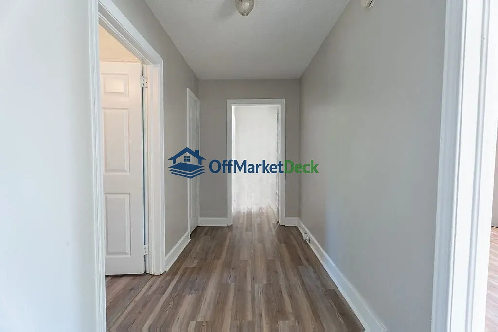 Off-market house in Spartanburg, South Carolina — 3 beds, 1.5 baths, $198,000 — photo 5 of 8