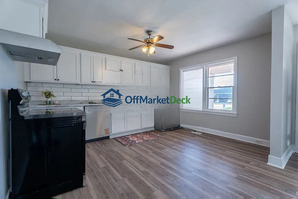 Off-market house in Spartanburg, South Carolina — 3 beds, 1.5 baths, $198,000 — photo 3 of 8