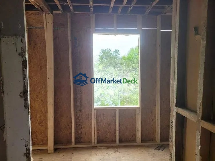 Off-market house in Macon, Georgia — 3 beds, 1 bath, $38,000 — photo 6 of 8