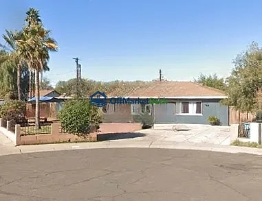 Off-market house in Phoenix, Arizona — 4 beds, 2 baths, $299,990