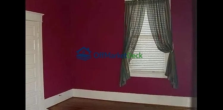 Off-market house in Mount Airy, North Carolina — 3 beds, 2 baths, $165,000 — photo 8 of 8