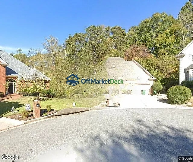 Off-market house in Atlanta, Georgia — 5 beds, 4 baths, $645,000 — photo 3 of 3