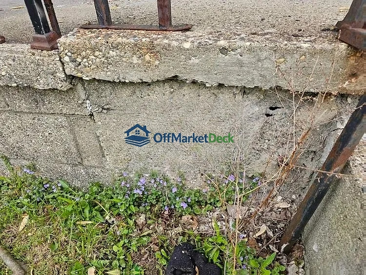 Off-market house in Detroit, Michigan — 2 beds, 1 bath, $27,000 — photo 6 of 8