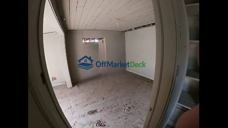 Off-market house in Globe, Arizona — 3 beds, 2 baths, $39,990 — photo 4 of 8
