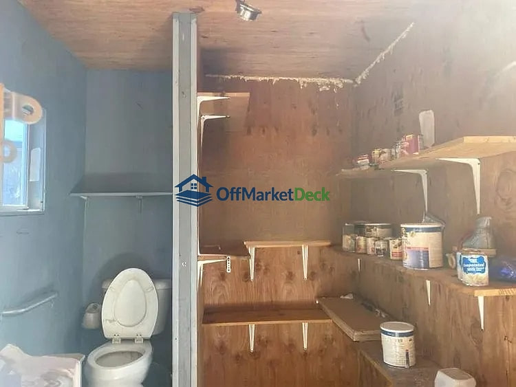 Off-market house in Kingman, Arizona — 3 beds, 2 baths, $59,900 — photo 4 of 8