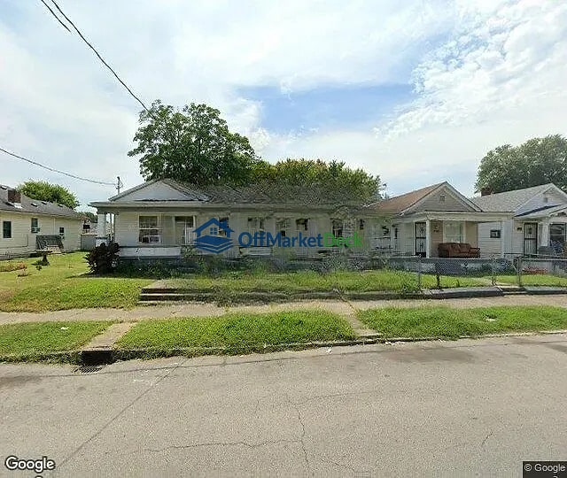 Off-market house in Louisville, Kentucky — 2 beds, 1 bath, $90,000 — photo 3 of 3