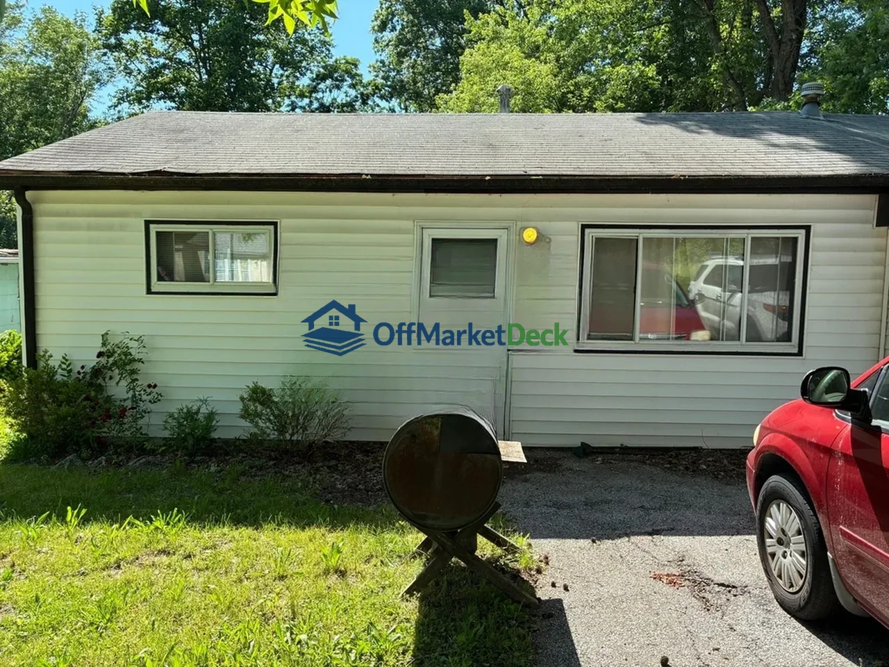 Off-market house in St. Louis, Missouri — 3 beds, 1 bath, $34,900 — photo 6 of 8