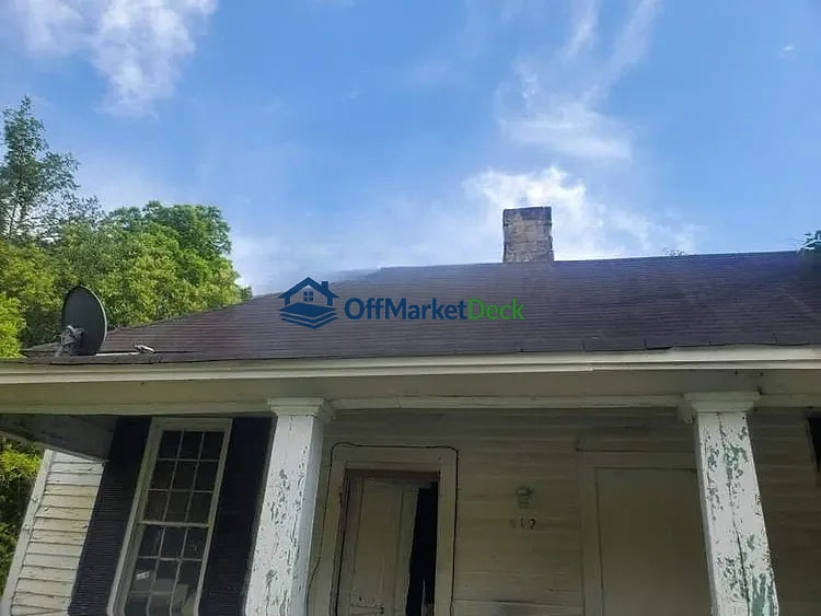 Off-market house in Selma, Alabama — 3 beds, 1 bath, $17,500 — photo 7 of 8