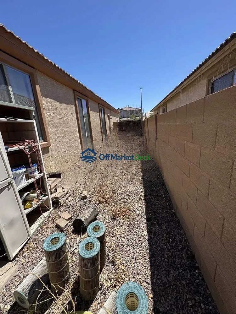 Off-market house in Phoenix, Arizona — 4 beds, 2 baths, $349,900 — photo 8 of 8