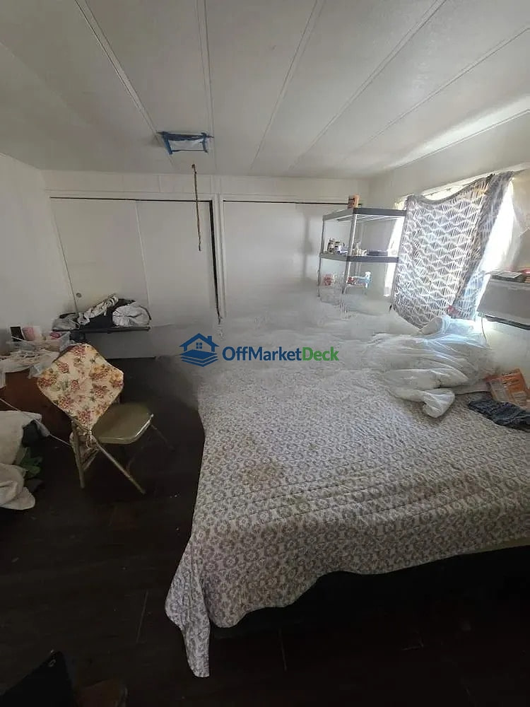 Off-market house in Marana, Arizona — 3 beds, 2 baths, $119,900 — photo 8 of 8
