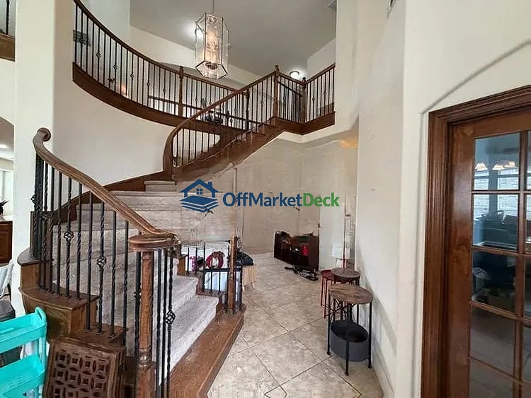 Off-market house in Frisco, Texas — 4 beds, 3.5 baths, $590,000 — photo 8 of 8
