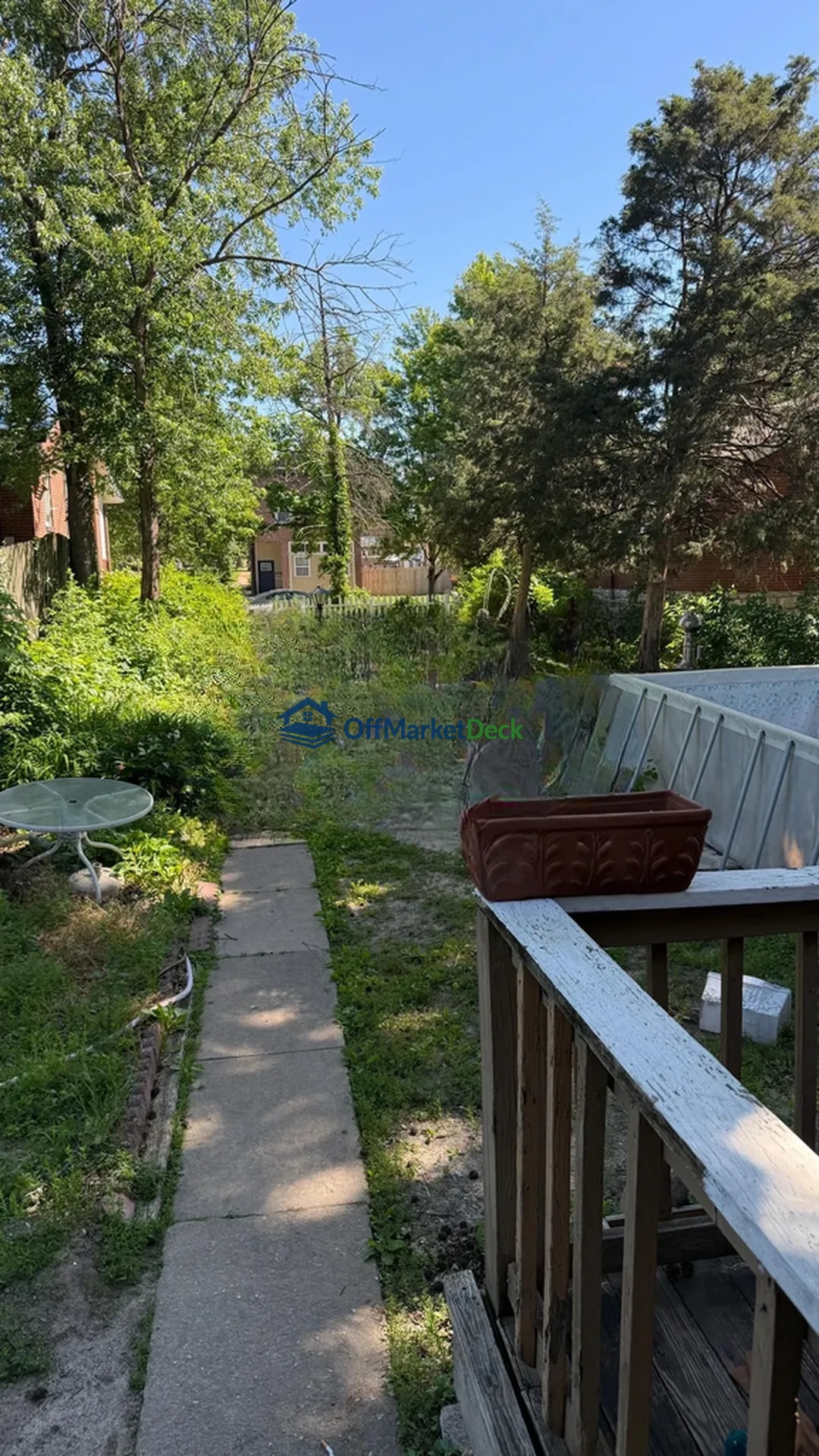 Off-market house in St. Louis, Missouri — 3 beds, 2 baths, $85,900 — photo 6 of 8
