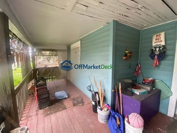 Off-market house in Alliance, Ohio — 3 beds, 1 bath, $36,200 — photo 4 of 8