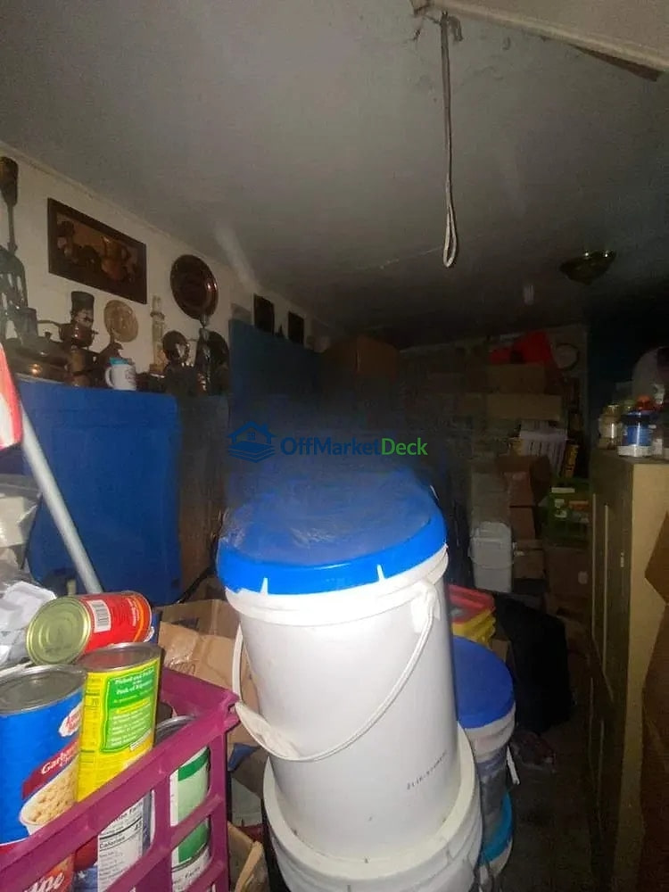 Off-market house in Alliance, Ohio — 3 beds, 1 bath, $36,200 — photo 6 of 8