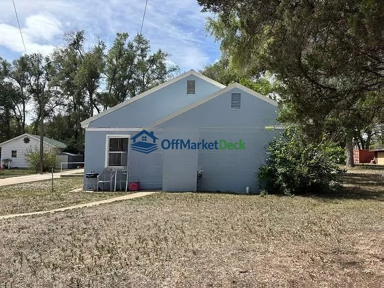 Off-market house in Rocky Ford, Colorado — 4 beds, 2 baths, $115,000 — photo 2 of 8