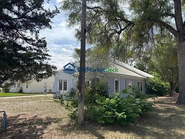 Off-market house in Rocky Ford, Colorado — 4 beds, 2 baths, $115,000 — photo 8 of 8