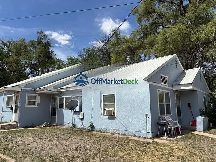 Off-market house in Rocky Ford, Colorado — 4 beds, 2 baths, $115,000 — photo 7 of 8