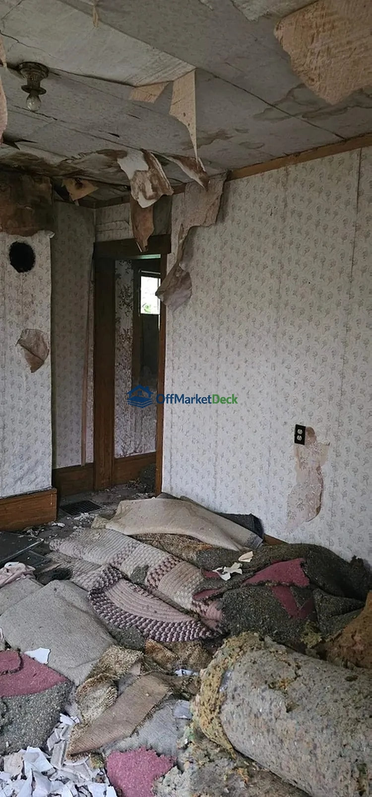 Off-market house in Mauckport, Indiana — 4 beds, 2 baths, $35,000 — photo 8 of 8