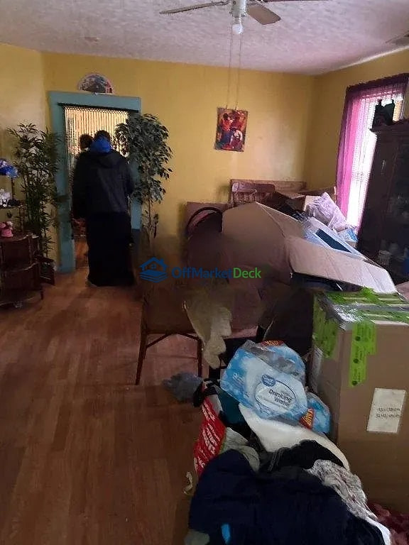 Off-market house in Cleveland, Ohio — 3 beds, 1 bath, $69,000 — photo 4 of 8