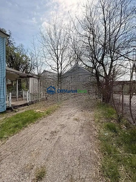Off-market house in Cleveland, Ohio — 3 beds, 1 bath, $34,000 — photo 5 of 8
