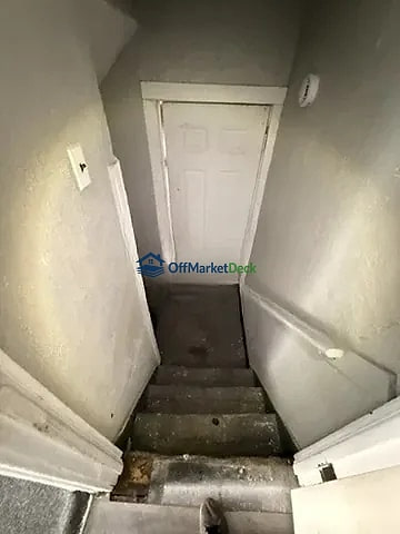 Off-market house in Cleveland, Ohio — 5 beds, 1 bath, $89,000 — photo 3 of 8
