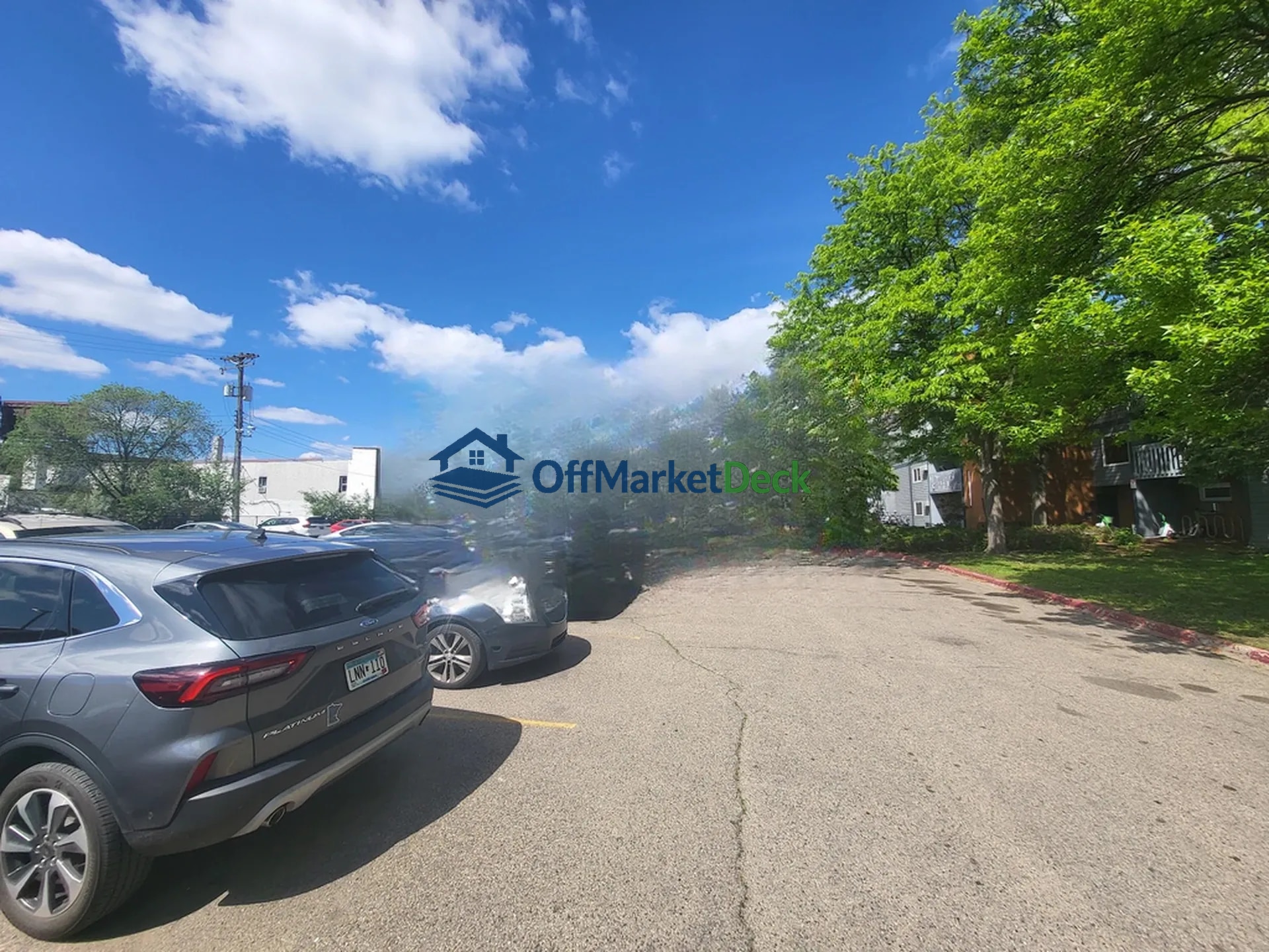 Off-market house in Minneapolis, Minnesota — 2 beds, 1 bath, $69,000 — photo 4 of 8