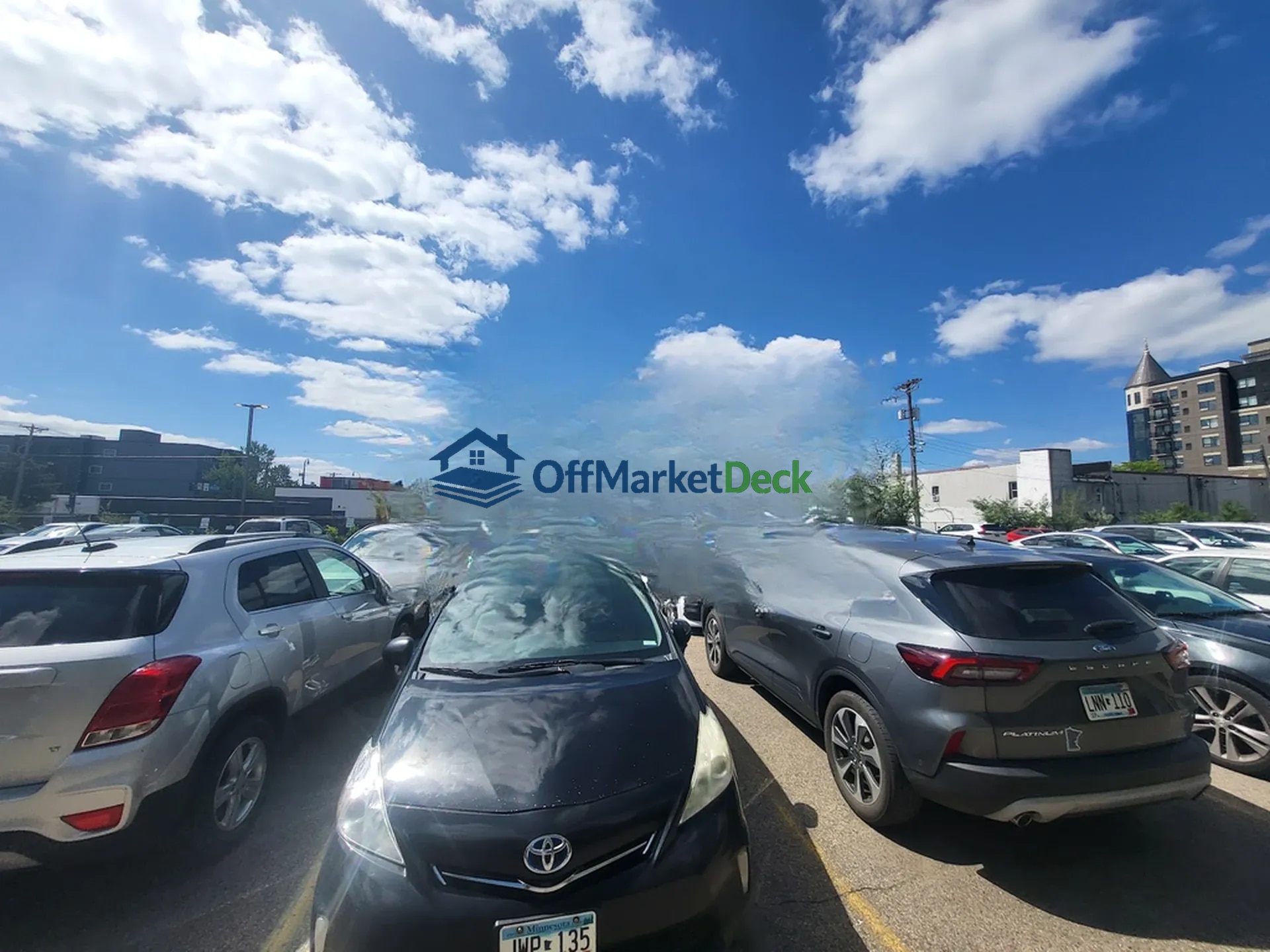 Off-market house in Minneapolis, Minnesota — 2 beds, 1 bath, $69,000 — photo 5 of 8