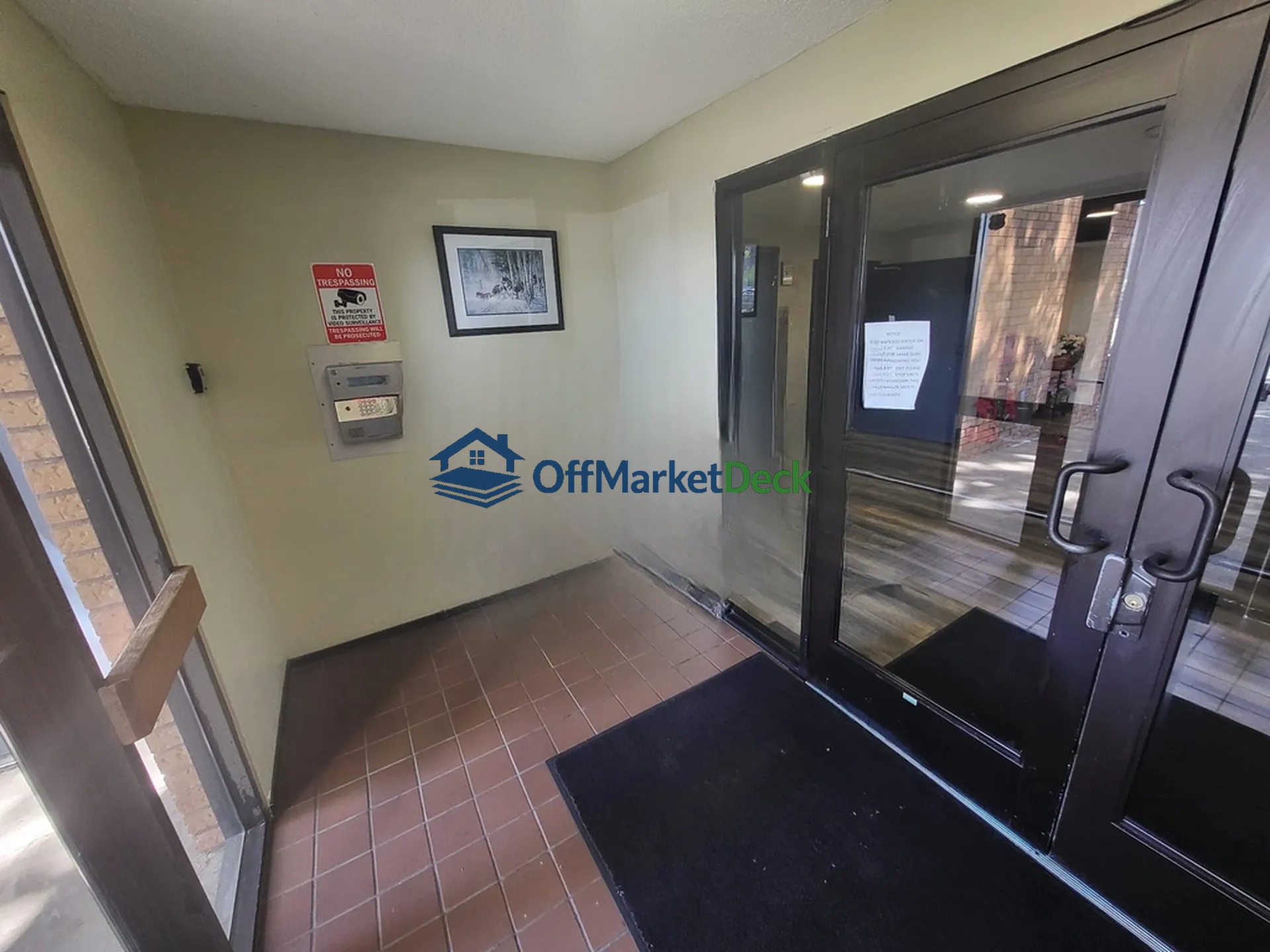 Off-market house in Minneapolis, Minnesota — 2 beds, 1 bath, $69,000 — photo 7 of 8