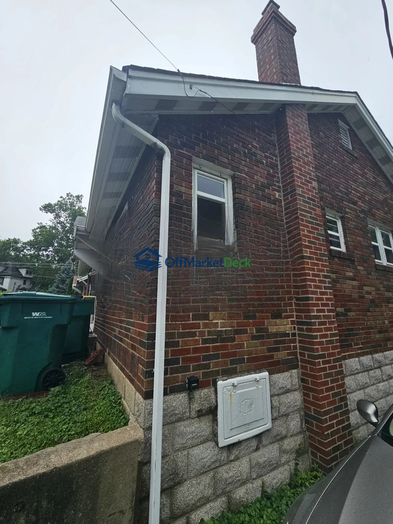 Off-market house in St. Louis, Missouri — 2 beds, 1 bath, $59,900 — photo 2 of 8