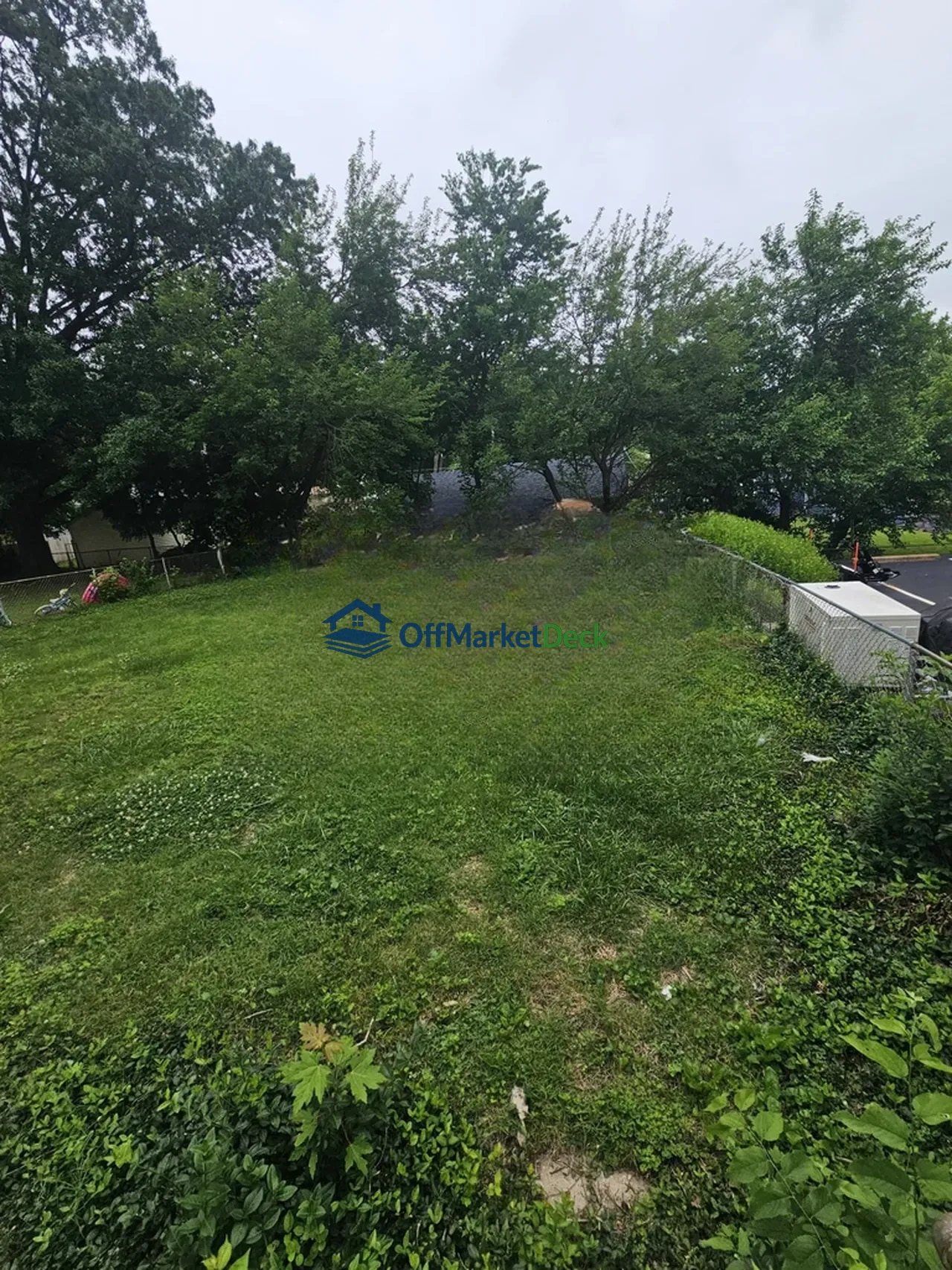Off-market house in St. Louis, Missouri — 3 beds, 1 bath, $49,900 — photo 6 of 8