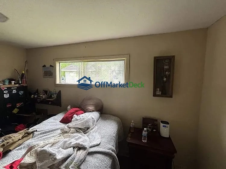 Off-market house in Brandon, Mississippi — 3 beds, 1.5 baths, $150,000 — photo 2 of 8