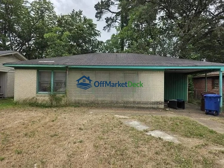 Off-market house in Shreveport, Louisiana — 3 beds, 1 bath, $15,000 — photo 2 of 8