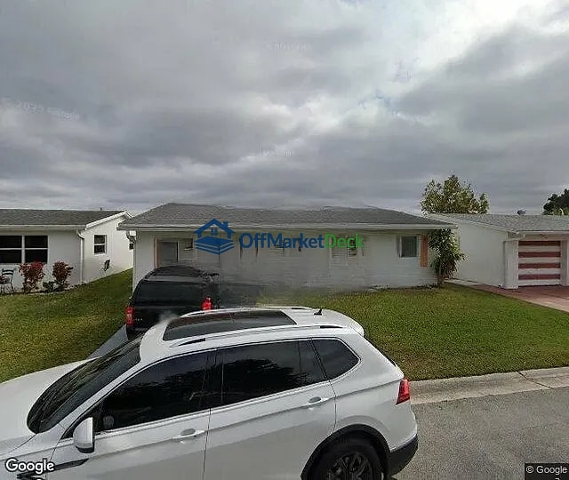 Off-market house in Margate, Florida — 2 beds, 1 bath, $239,700