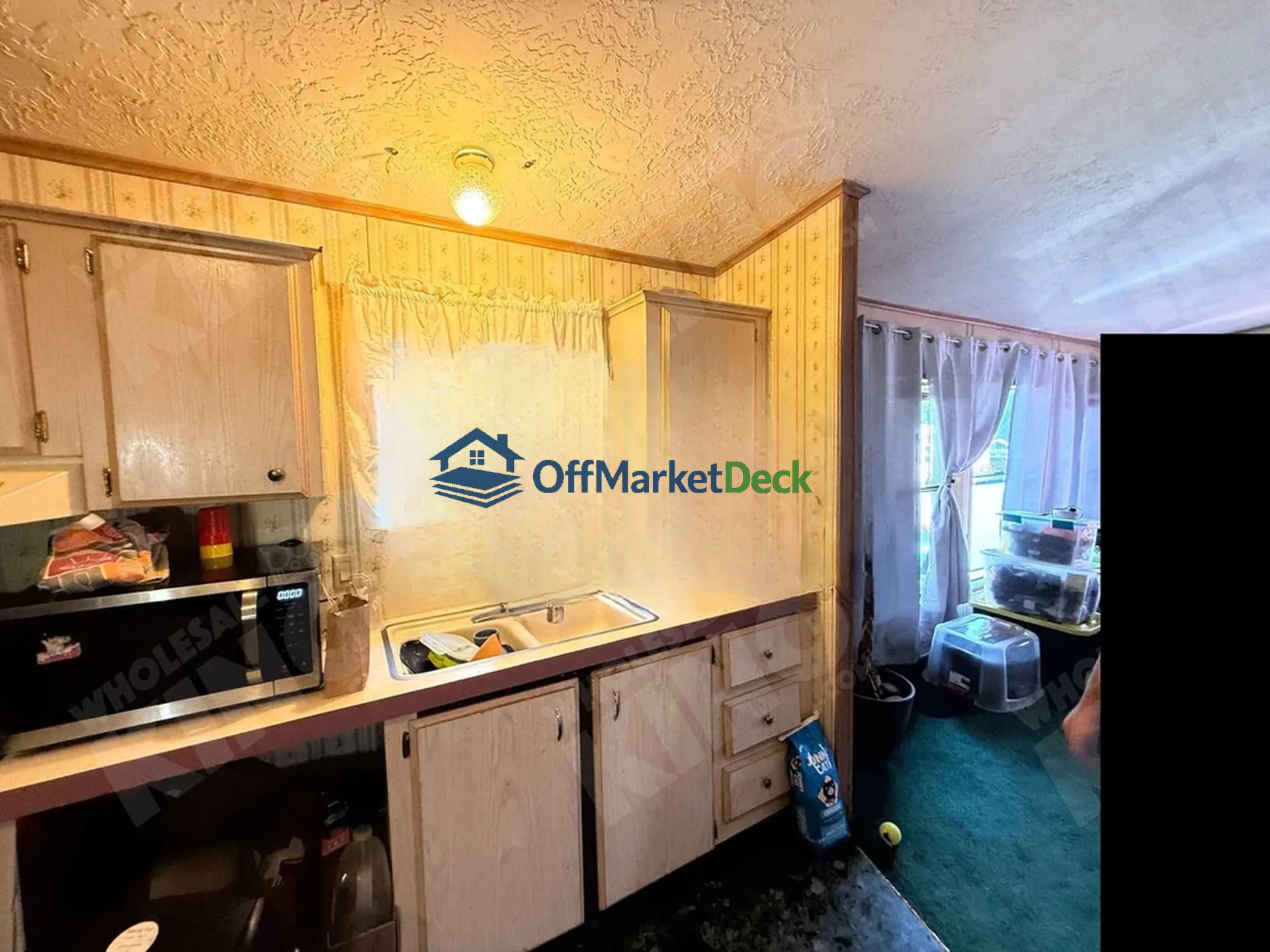 Off-market house in Troutdale, Oregon — 3 beds, 2 baths, $60,000 — photo 8 of 8