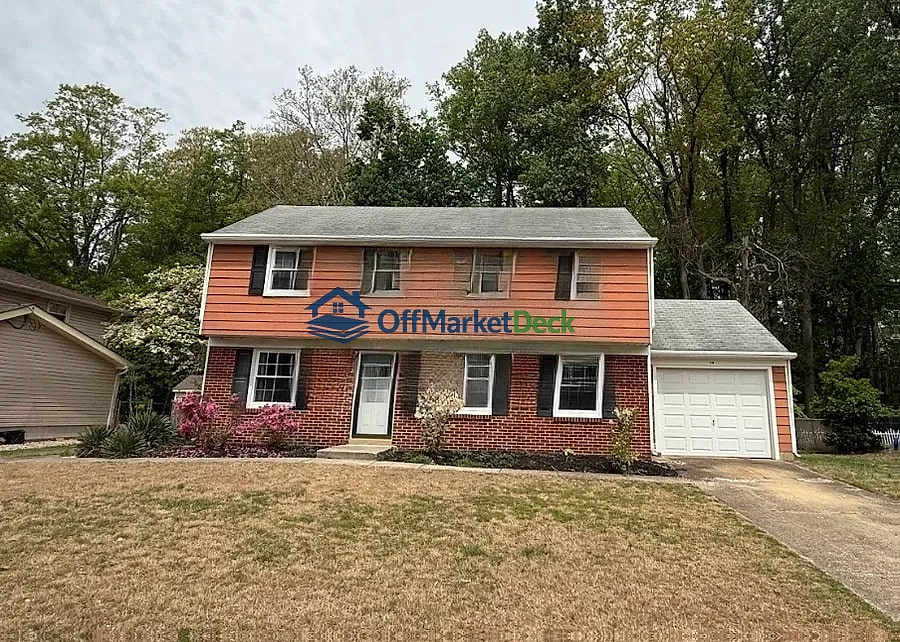 Off-market house in Stratford, New Jersey — 4 beds, 2 baths, $285,000