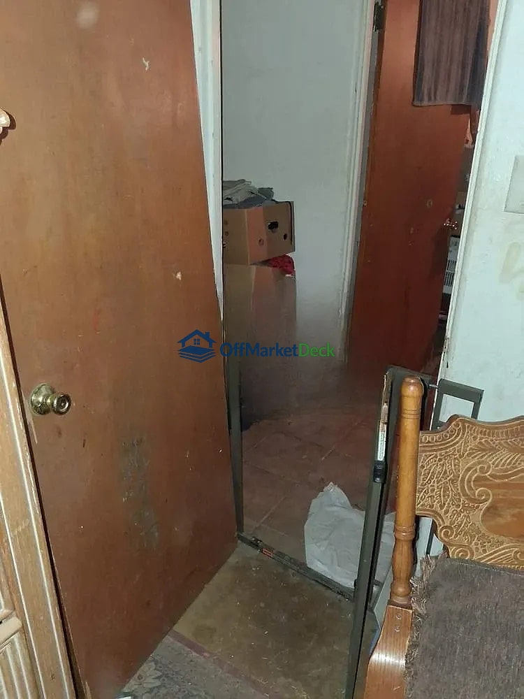 Off-market house in Coolidge, Arizona — 3 beds, 2 baths, $155,000 — photo 7 of 8