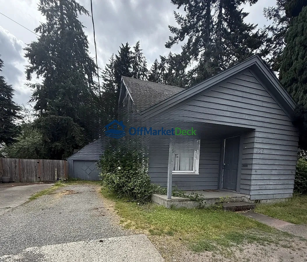 Off-market house in Auburn, Washington — 2 beds, 1 bath, $685,000 — photo 3 of 5